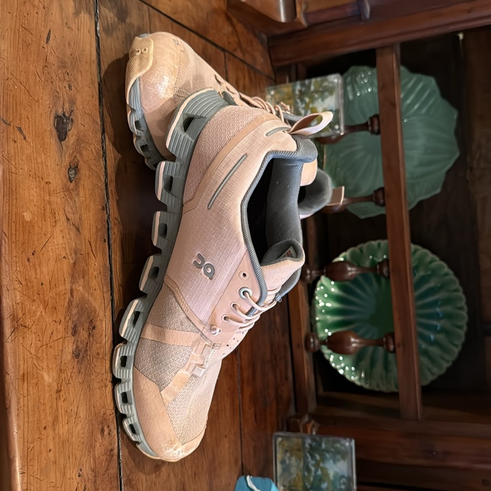 On Running Pink Sneakers with Gray Soles - Picture 9 of 12